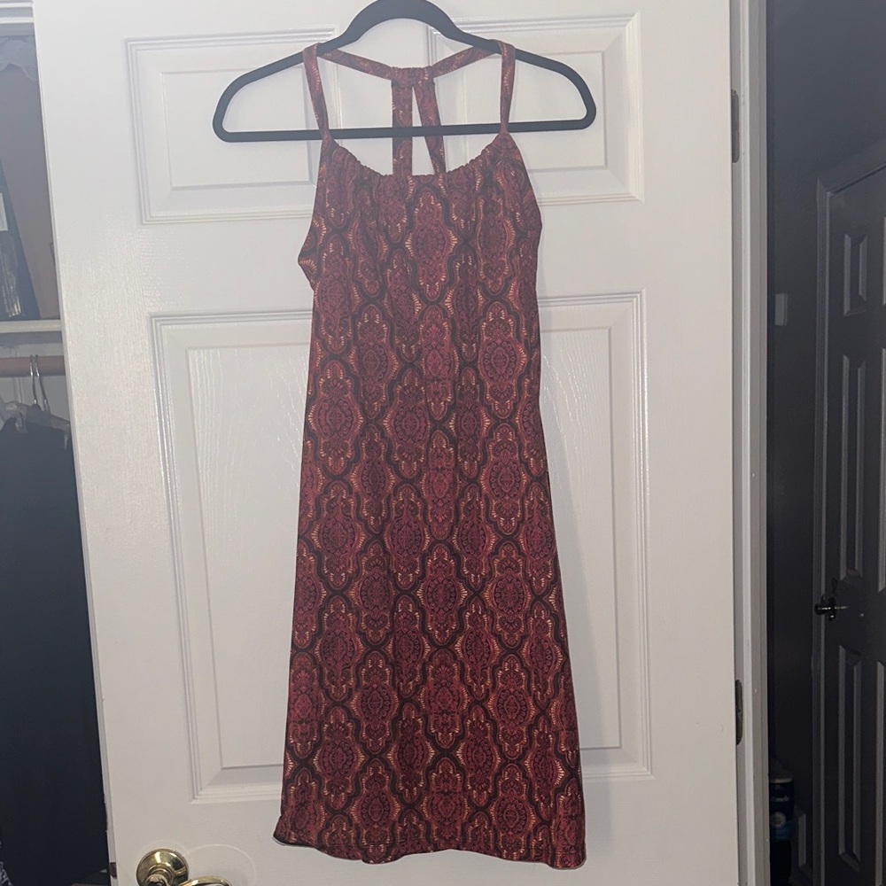 Chic Red Patterned Midi Sundress